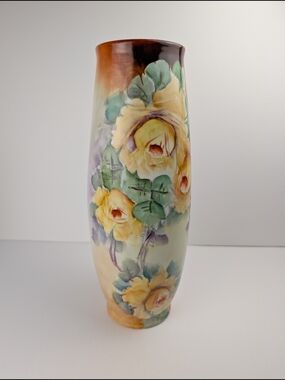 Antique Thun-Klosterle Hand-painted Vase Vienna Austria Early 1900s Secessionist